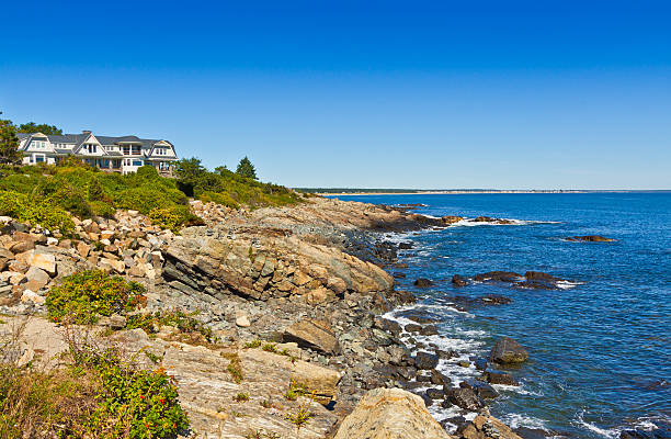 istock Luxury New England House on the Marginal Way, Ogunquit, Maine. 452631863