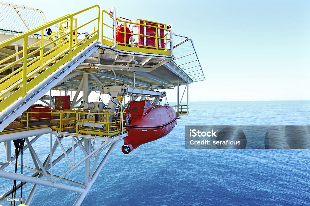 Offshore torre perforadora - Foto de stock de Conducto - Tubería libre de derechos