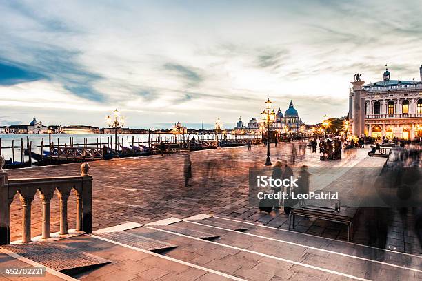 Gondole В Венеции — стоковые фотографии и другие картинки Антиквариат - Антиквариат, Базилика, Венецианская лагуна