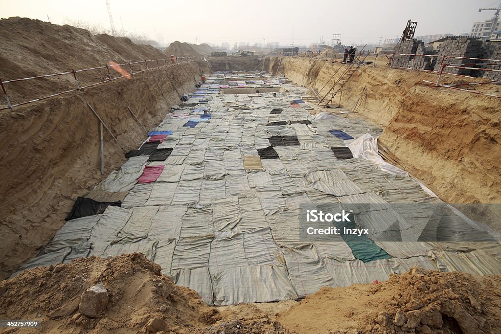 Solar de construcción - Foto de stock de Aire libre libre de derechos