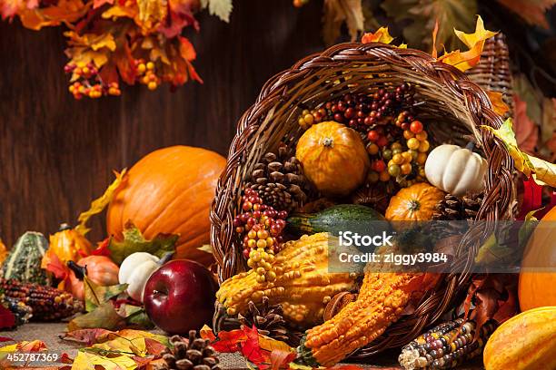 Autumn 静物 3 - 豊穣の角のストックフォトや画像を多数ご用意 - 豊穣の角, 秋, 季節