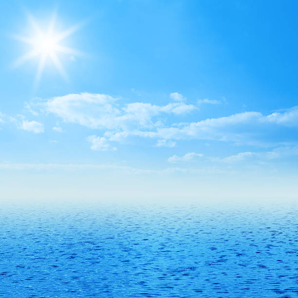 istock Beautiful sea horizon with clouds above it 452799505