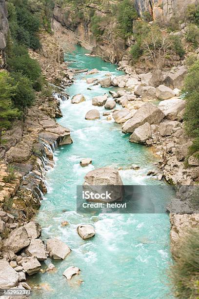 Kopru Canyon Foto de stock y más banco de imágenes de Aire libre - Aire libre, Arbusto, Azul turquesa