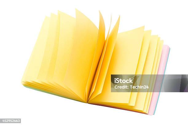 Foto de Colorido Nota Papel Adesivo e mais fotos de stock de Amarelo - Amarelo, Bloco de Recados, Branco