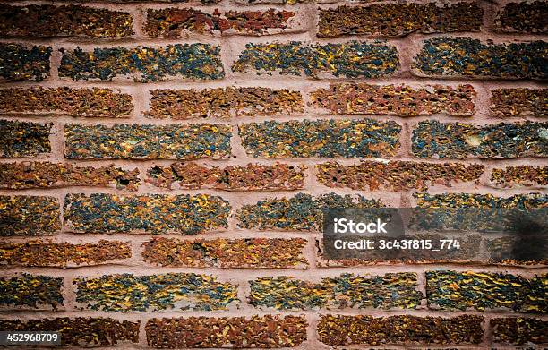 Stary Czerwony Mur Z Cegły Tekstury - zdjęcia stockowe i więcej obrazów Architektura - Architektura, Betonowy, Bez ludzi