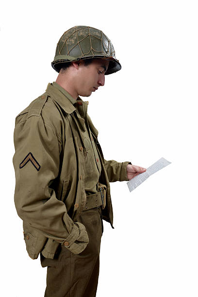 istock American soldier read a letter 453002931