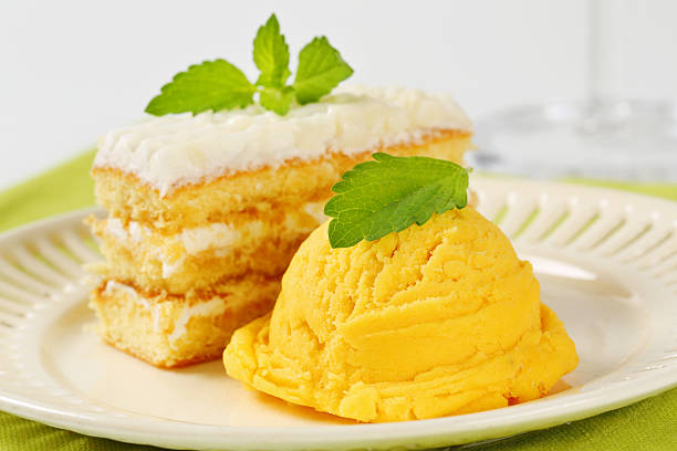 ice cream and creamy cake