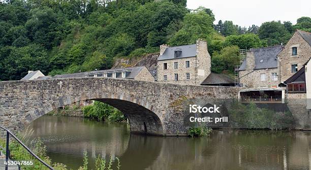 Porto Di Dinan - Fotografie stock e altre immagini di Acqua - Acqua, Ambientazione esterna, Bretagna