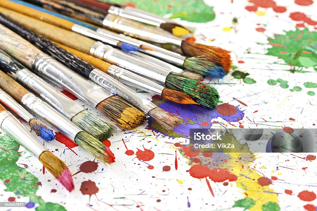 Art Oily Paint And Brushes Stock Photo - Download Image Now - Art, Art And  Craft, Artist - iStock