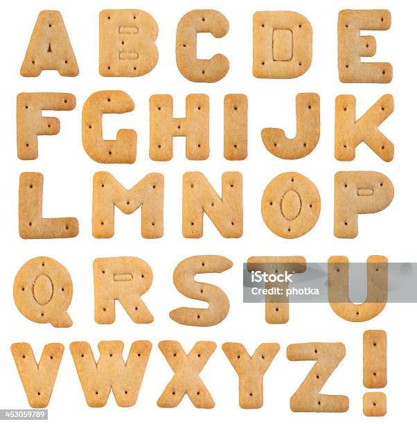 Biscotti Lettere - Fotografie stock e altre immagini di Alfabeto - Alfabeto, Biscotto secco, Composizione verticale