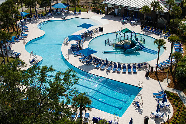 vista aérea de la piscina park. - lap pool fotos fotografías e imágenes de stock