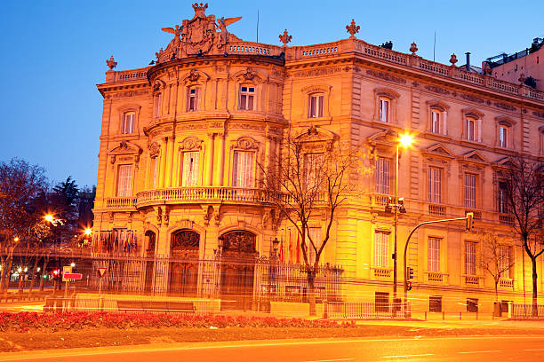 palácio de lineares em madrid - palacio de linares imagens e fotografias de stock