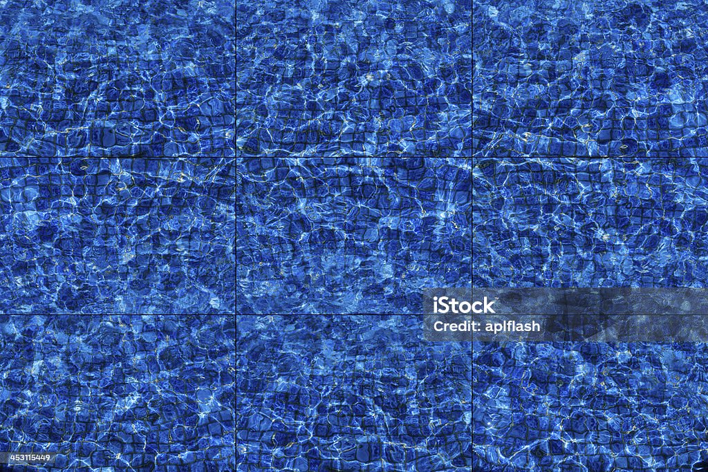 Głębokie błękitne wody Dachówka tło - Zbiór zdjęć royalty-free (Bez ludzi)