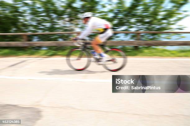 Велосипедистов Смаз — стоковые фотографии и другие картинки Активный образ жизни - Активный образ жизни, Взрослый, Выигрывать