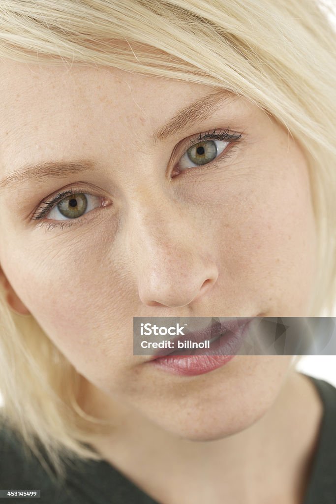 Gelangweilt Frau mit kurzen blonde Haare - Lizenzfrei 25-29 Jahre Stock-Foto