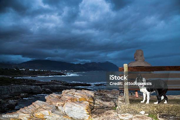 Attesa Per La Tempesta - Fotografie stock e altre immagini di Avvicinarsi - Avvicinarsi, Tempesta, Acqua