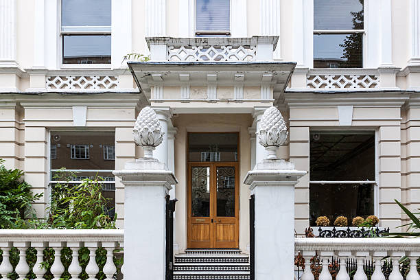 istock Typical apartment in Notting Hill, London 453172955