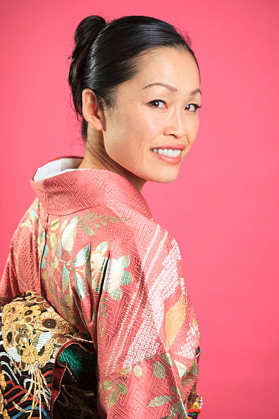 istock Kimono Woman - Pink Portrait 453174221