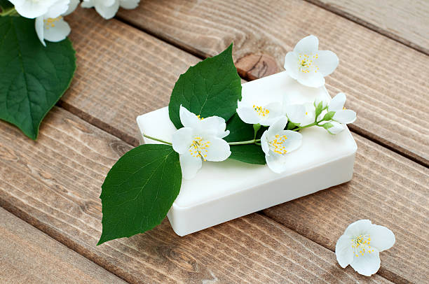 spa y aromaterapia - flower single flower spa white fotografías e imágenes de stock
