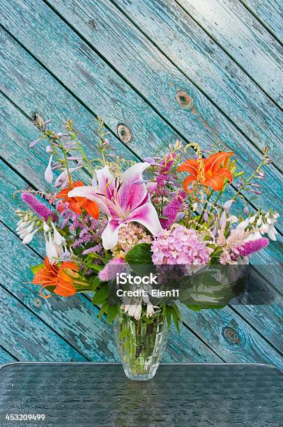 Bouquet De Vida Foto de stock y más banco de imágenes de Anticuado - Anticuado, Arte, Arte y artesanía