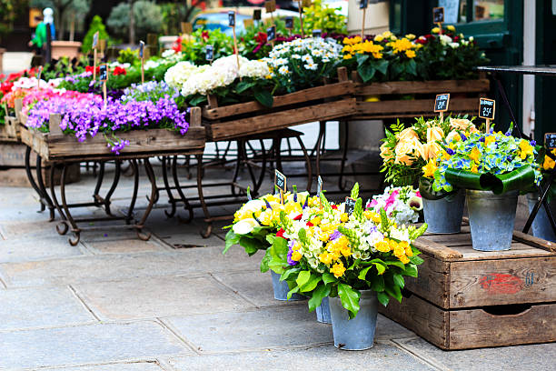 istock Flower shop in Paris 453212761