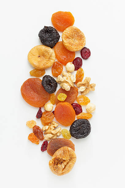 gemischte getrockneten früchten und nüssen - dried apricot stock-fotos und bilder
