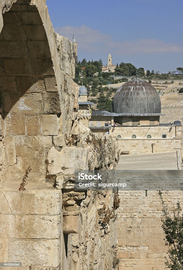 Dôme de la mosquée de la vieille ville de Jérusalem. - Photo de Ancien site du Temple de Jérusalem libre de droits