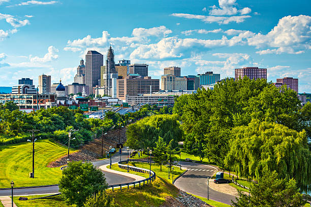 Skyline of Hartford Connecticut on a beautiful sunny day Hartford, Connecticut, USA downtown cityscape. eastern usa photos stock pictures, royalty-free photos & images
