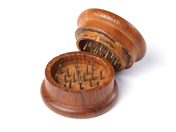 istock Grinder marihuana detail 5 453305537