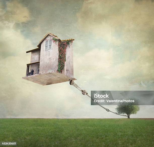 Surreal House - Arte vetorial de stock e mais imagens de Surrealismo - Surrealismo, Surreal, Casa