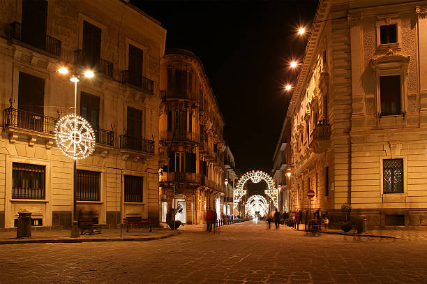 istock Ancient streets of Syracuse (Siracusa, Sarausa) at night 453439919