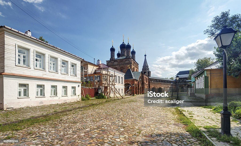 Starożytny street w centrum Moskwy - Zbiór zdjęć royalty-free (Architektura)