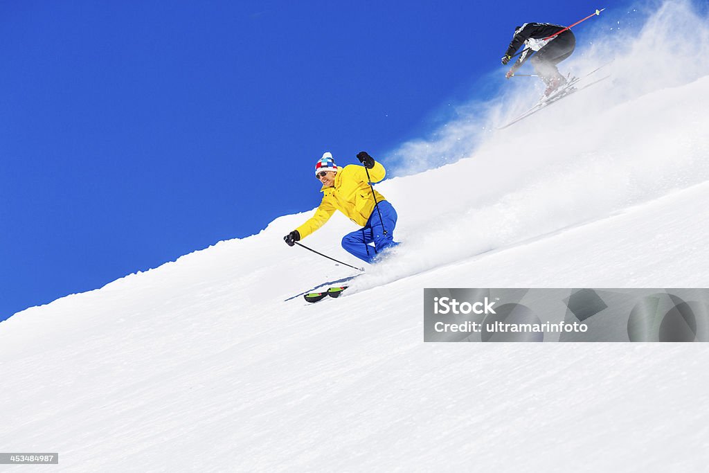 Narciarstwo-Sport zimowy - Zbiór zdjęć royalty-free (Aktywni seniorzy)