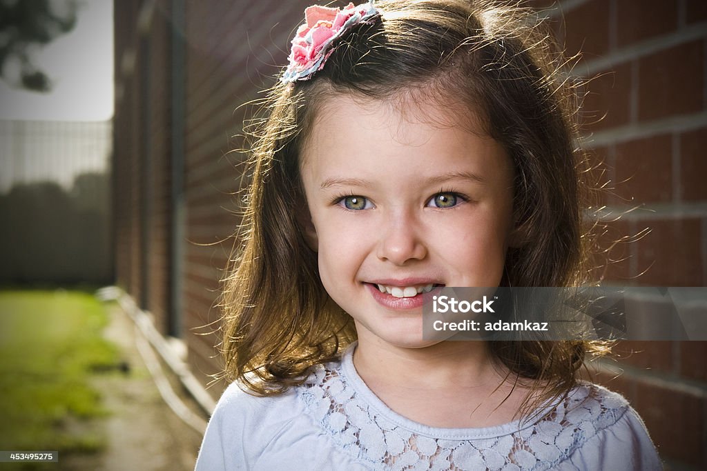 Belle jeune fille - Photo de 4-5 ans libre de droits