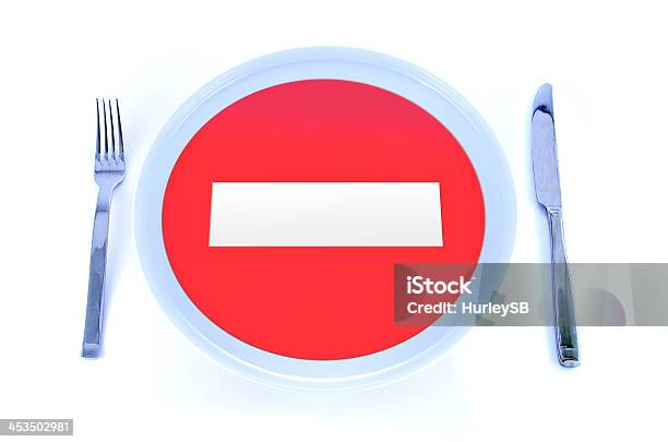 Señal De Prohibido En Una Placa Foto de stock y más banco de imágenes de Adicción - Adicción, Alimento, Azul