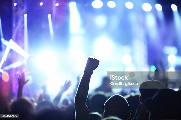 Photo libre de droit de Concert De Rock banque d'images et plus d'images libres de droit de Ambiance - Événement - Ambiance - Événement, Art du spectacle, Audience de festival