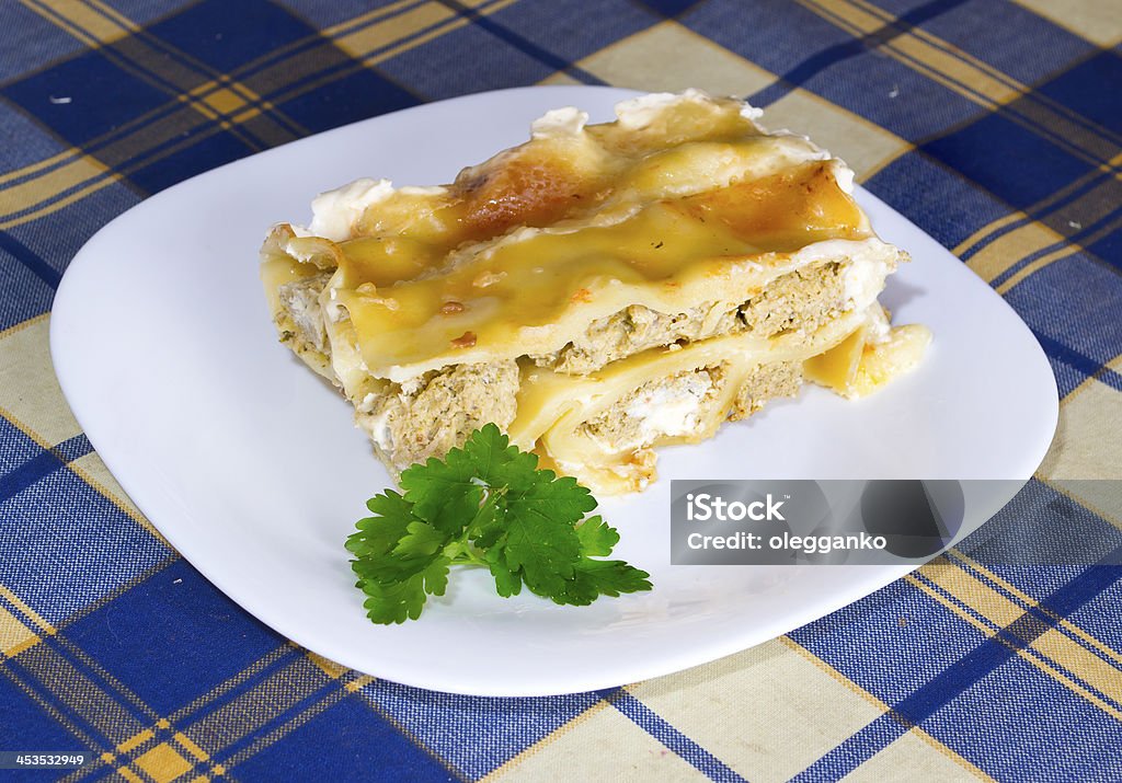 Lasagne con carne - Foto stock royalty-free di Alchol