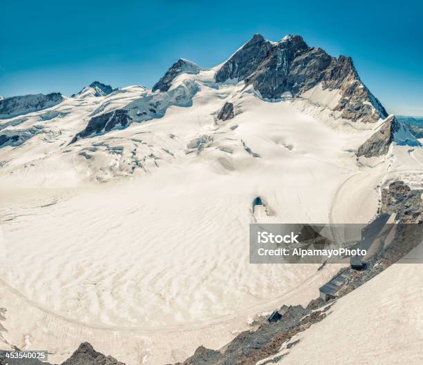 サミットユングフラウと Jungfraujoch 鉄道駅スイスvii - ユングフラウのストックフォトや画像を多数ご用意 - ユングフラウ, アブラナ科, アレッチ氷河