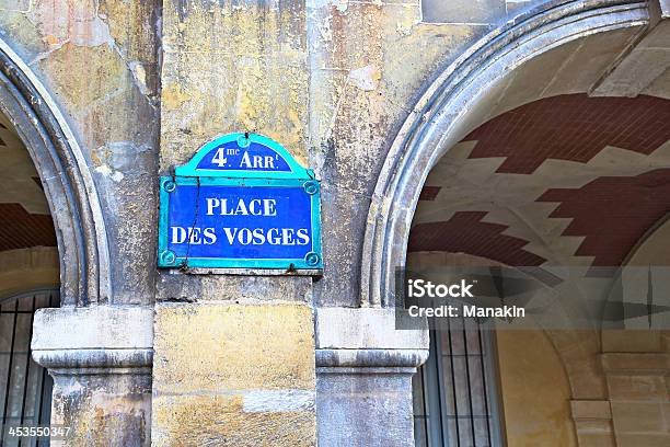 Place Des Vosges Sign In Paris France Stock Photo - Download Image Now - Place des Vosges, Paris - France, Arcade