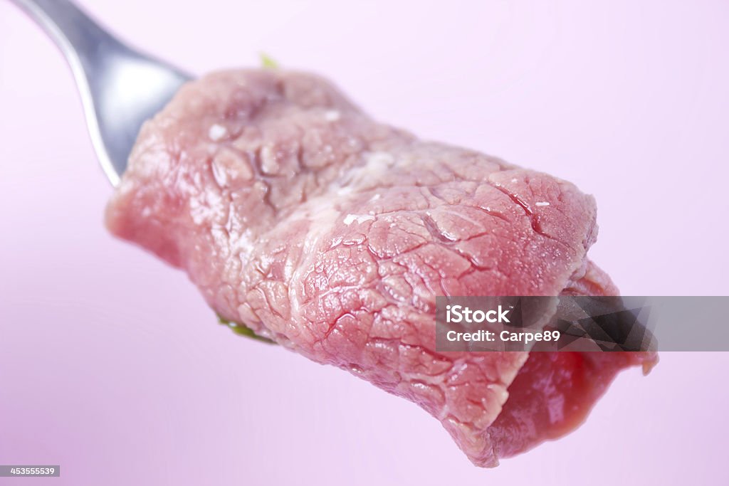 A fette sottili di carne cruda: Carpaccio - Foto stock royalty-free di Alimentazione sana