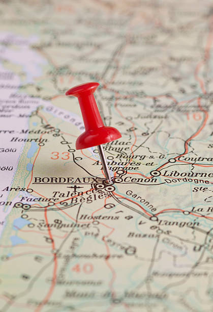 istock traveling in the report 453563969
