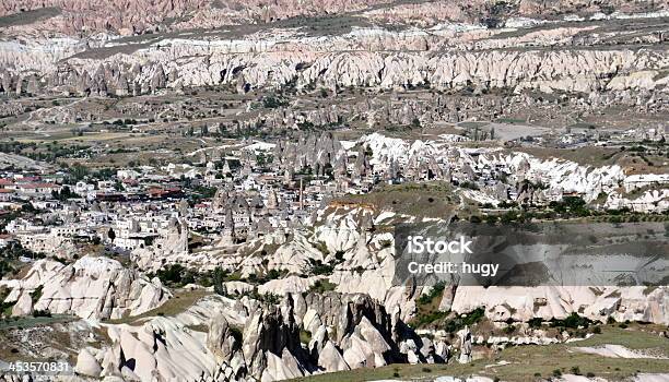 Formaciones De Arenisca En Capadocia Turquía Foto de stock y más banco de imágenes de Aire libre - Aire libre, Anatolia, Arenisca