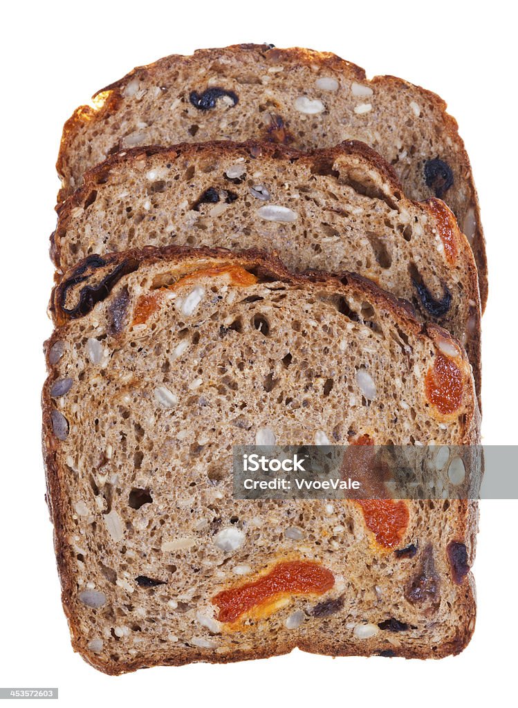 Piezas de grano entero pan con frutas secas - Foto de stock de Albaricoque libre de derechos