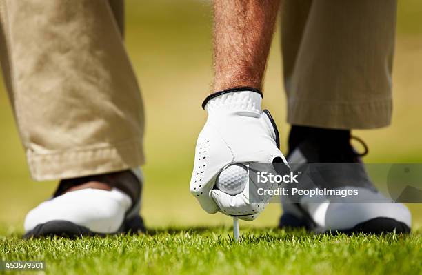 Konfigurowanie - zdjęcia stockowe i więcej obrazów Aktywny tryb życia - Aktywny tryb życia, Aranżować, But do gry w golfa