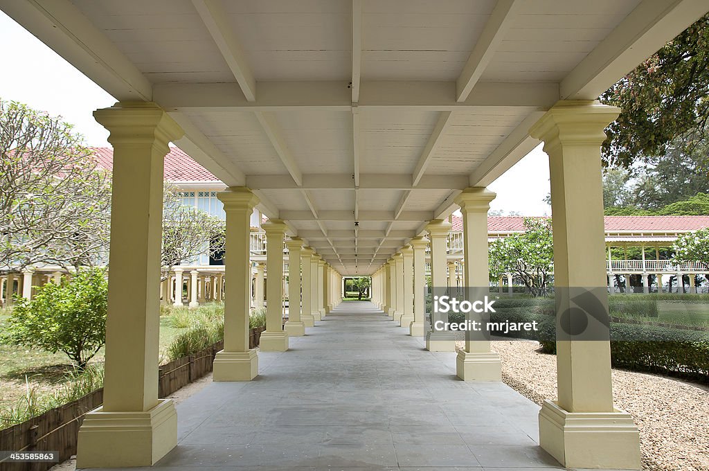 Corridoio vuoto - Foto stock royalty-free di Architettura