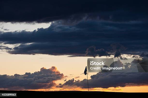 Golfflagge Stockfoto und mehr Bilder von Golfflagge - Golfflagge, Sonnenuntergang, Abenddämmerung