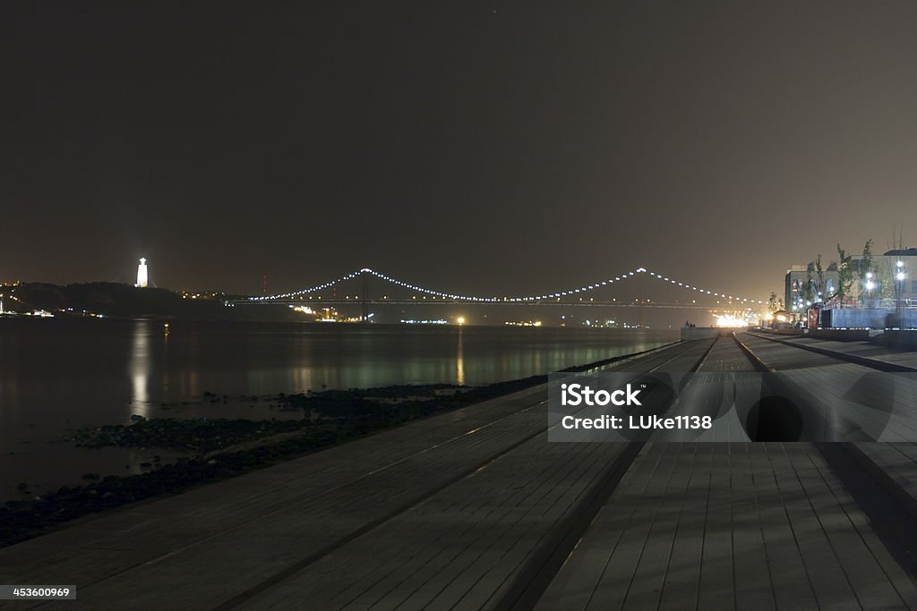 A Ponte 25 de Abril - Foto de stock de Cidade royalty-free