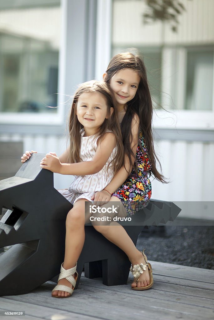 Mały ładny Siostry - Zbiór zdjęć royalty-free (2-3 lata)