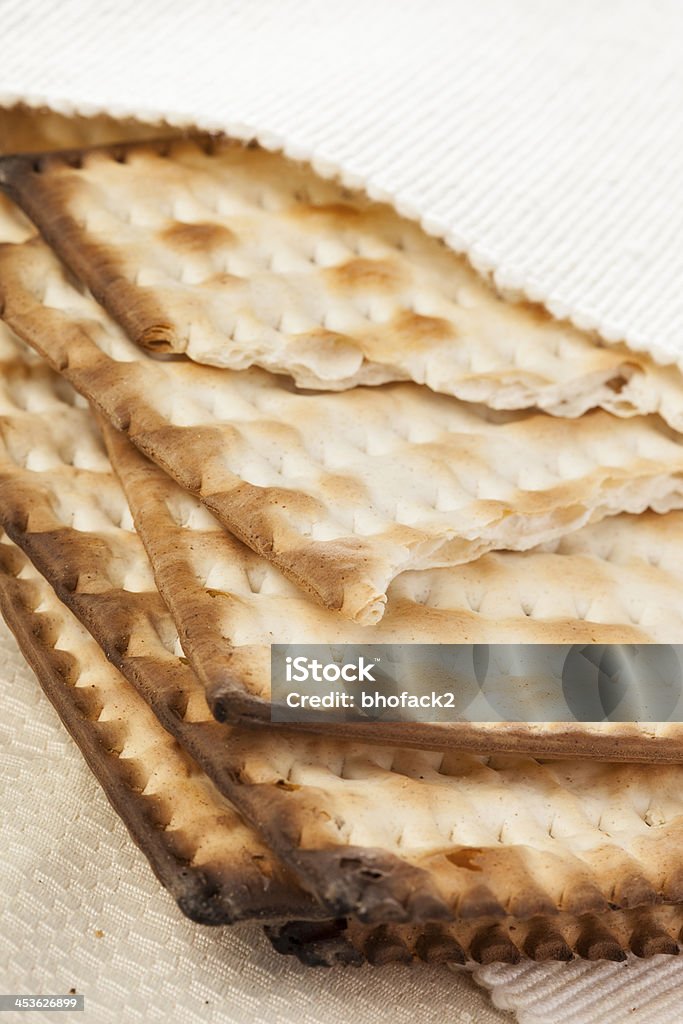 Casa Kosher Cracker di Matzo - Foto stock royalty-free di Grano integrale