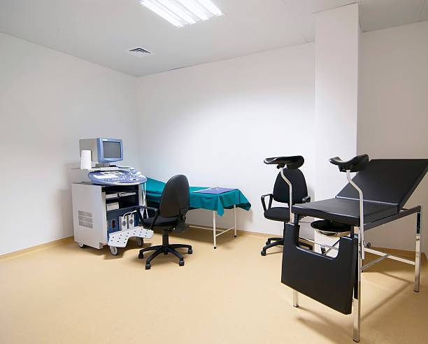 istock Medical-diagnostic equipment room 453633565